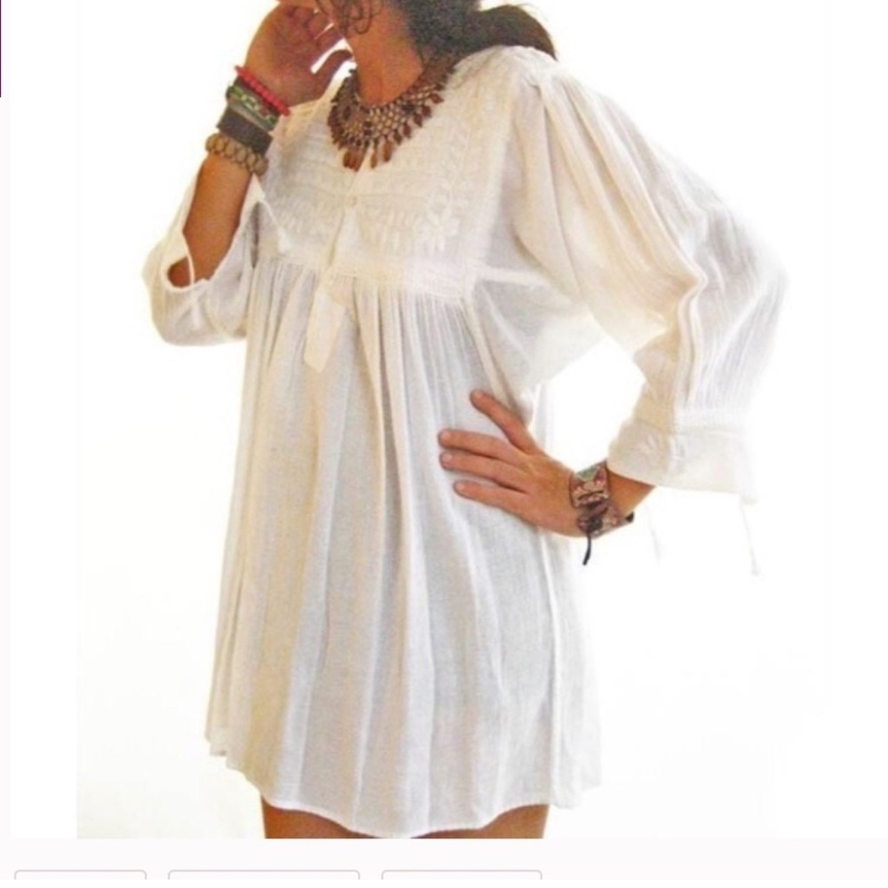 White hand embroidered Mexican tunic top/ mini dress